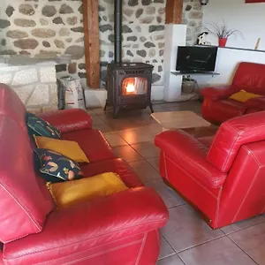 Hébergement de vacances Au Pied Du Chapelas, Le Plagnal