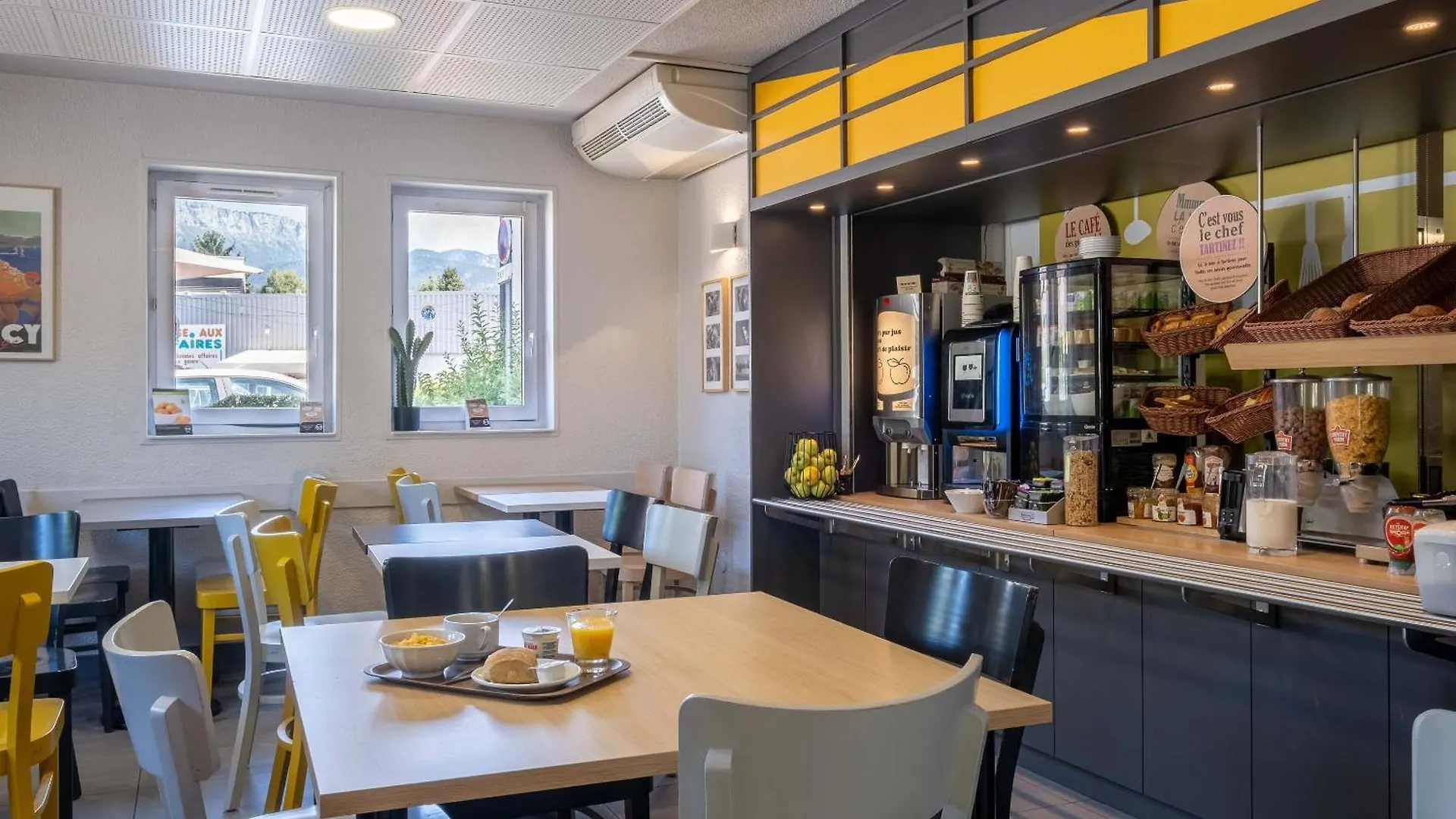 B&B Hôtel Annecy Argonay França
